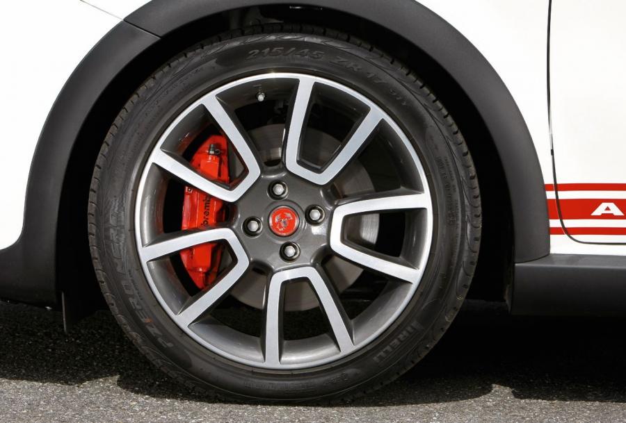  Fiat Grande Punto Abarth 2007 года  (фото 25 из 67)